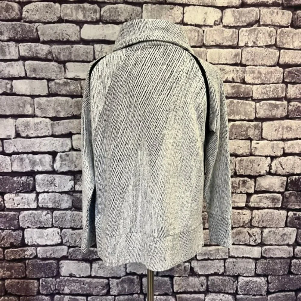 Kirkland Black & Ivory Cowlneck Top Size L